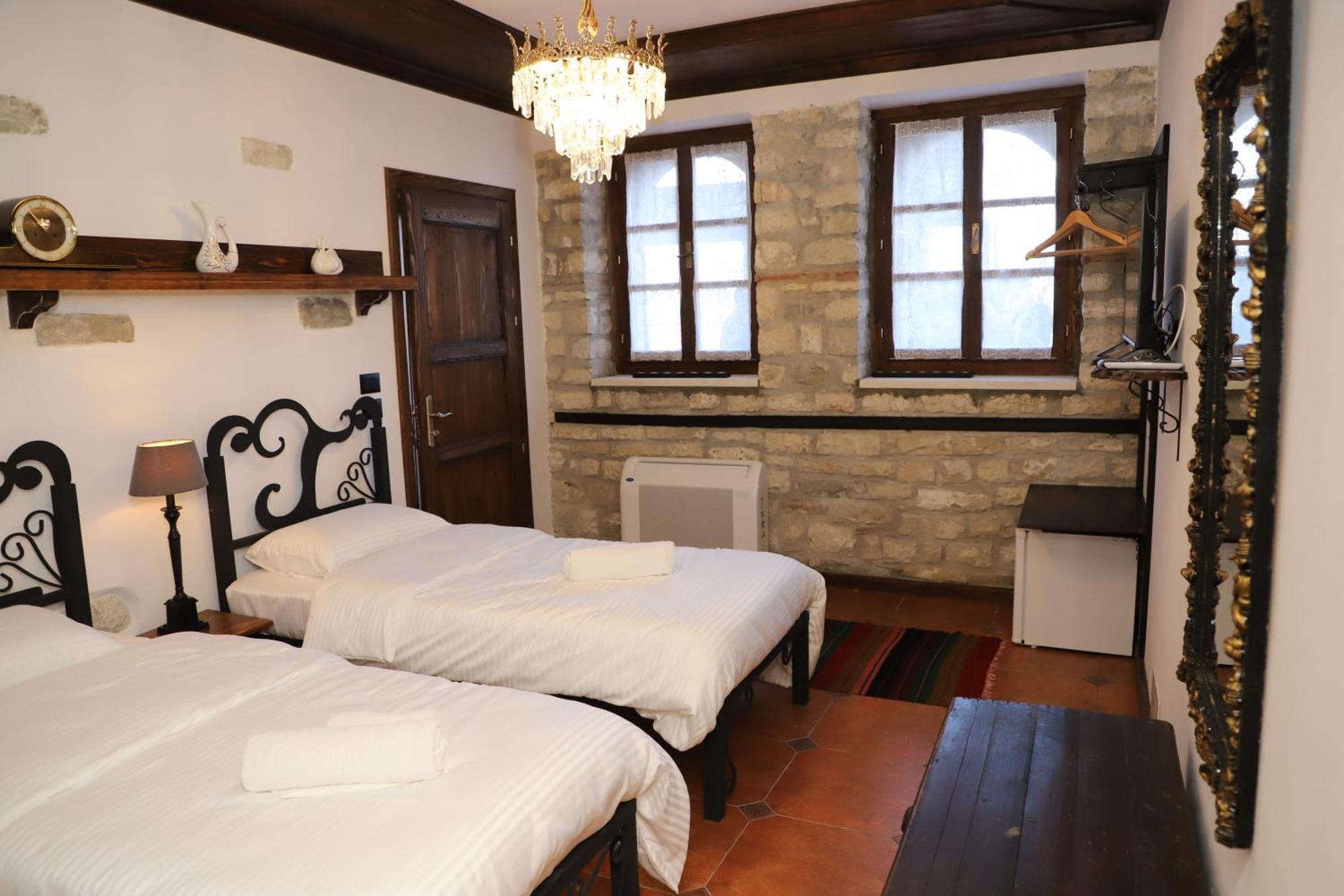 Vila Art Berat Castle Luaran gambar