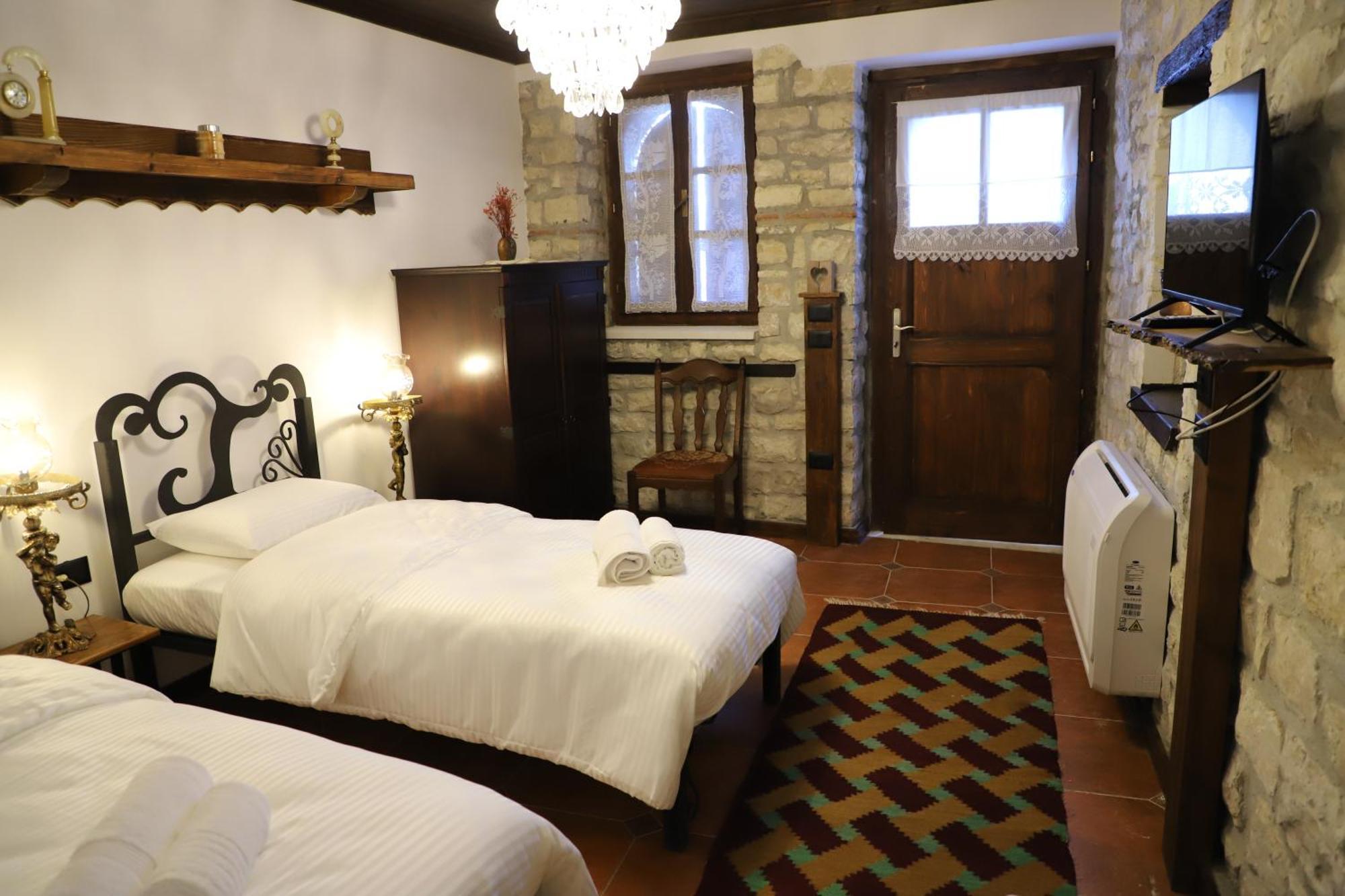 Vila Art Berat Castle Luaran gambar